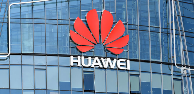 Продажи смартфонов Huawei из-за санкций за год упали на 81,6% - Фото