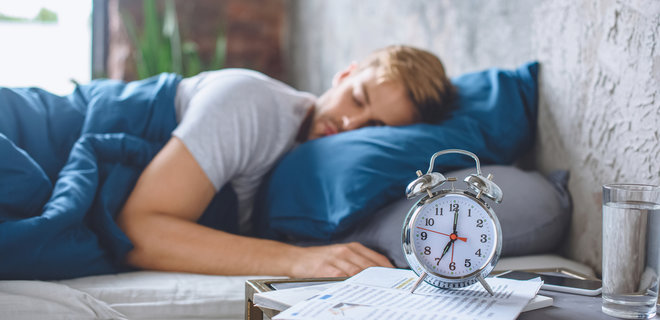 Разбор гаджетов для сна: эксперт назвала эффективные и бесполезные - Фото