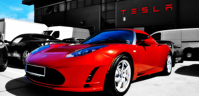 У Китаї заявили про плани постачання акумуляторів для Tesla - Фото
