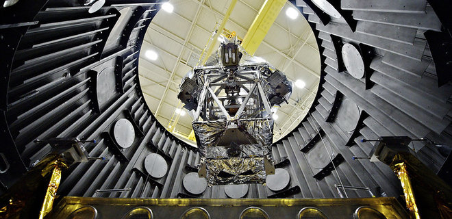 Космический телескоп James Webb был поврежден метеоритом - Фото