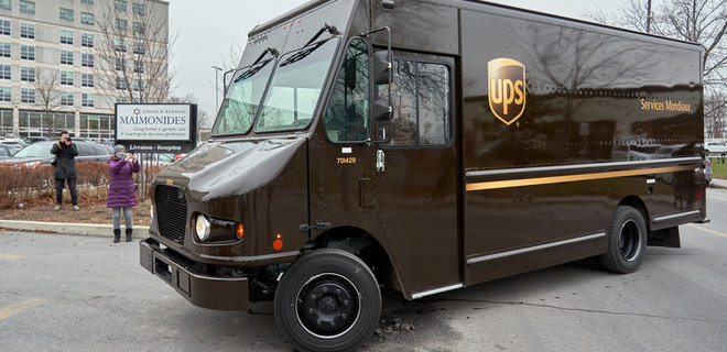 Почтовая служба UPS прекращает работу в Украине - Фото