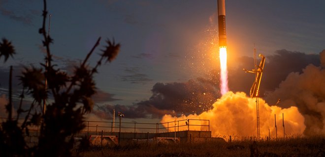 У США відклали запуск супутника-розвідника на невизначений час - Фото
