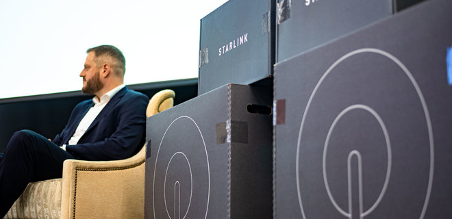 SpaceX обмежила використання Starlink в Україні для керування дронами військових - Фото
