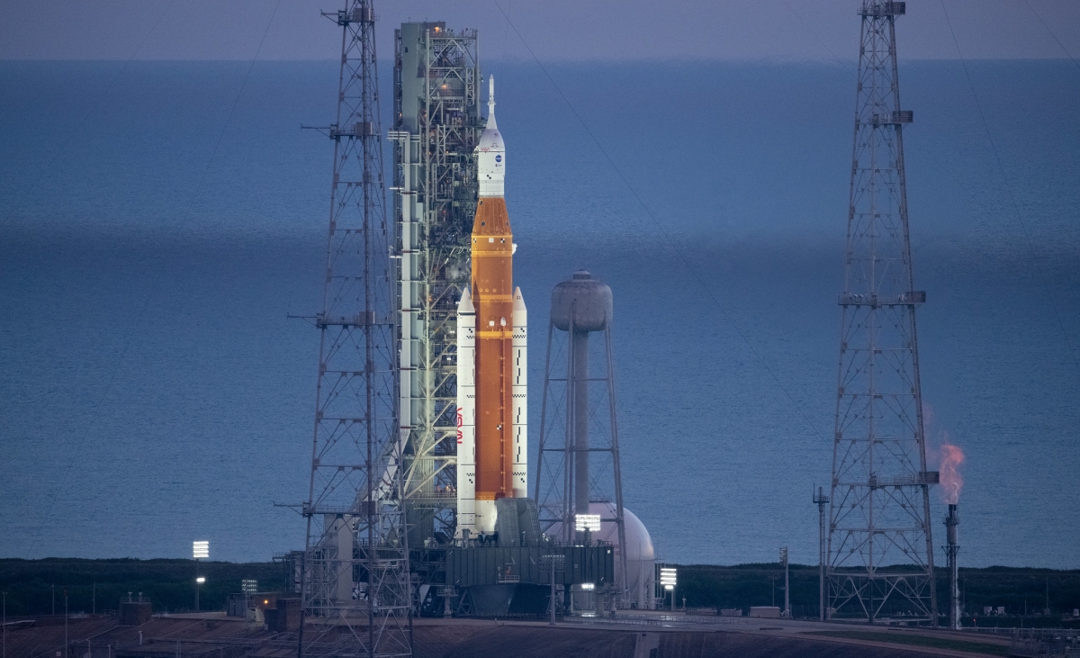 Пошук води та адаптація людей до космосу. Для чого місія Artemis 1 полетить до Місяця - Фото