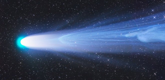 Космическое фото года: изображение кометы Леонарда перед ее распадом победило на конкурсе - Фото