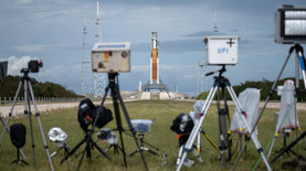 Місячна ракета SLS та корабель Orion готуються до старту місії Artemis 1 – фото