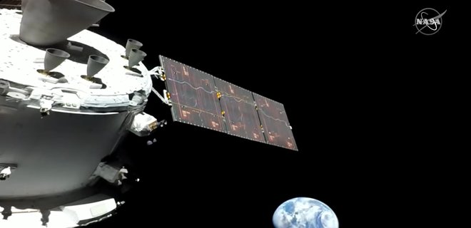 Лунная миссия Artemis 1 показала фото Земли с расстояния 92 000 км - Фото