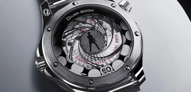 Omega презентовала часы, которые воспроизводят культовое начало фильмов о Джеймсе Бонде - Фото