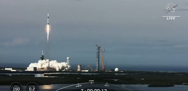 SpaceX запустила корабель Dragon з науковим вантажем та томатами на борту - Фото