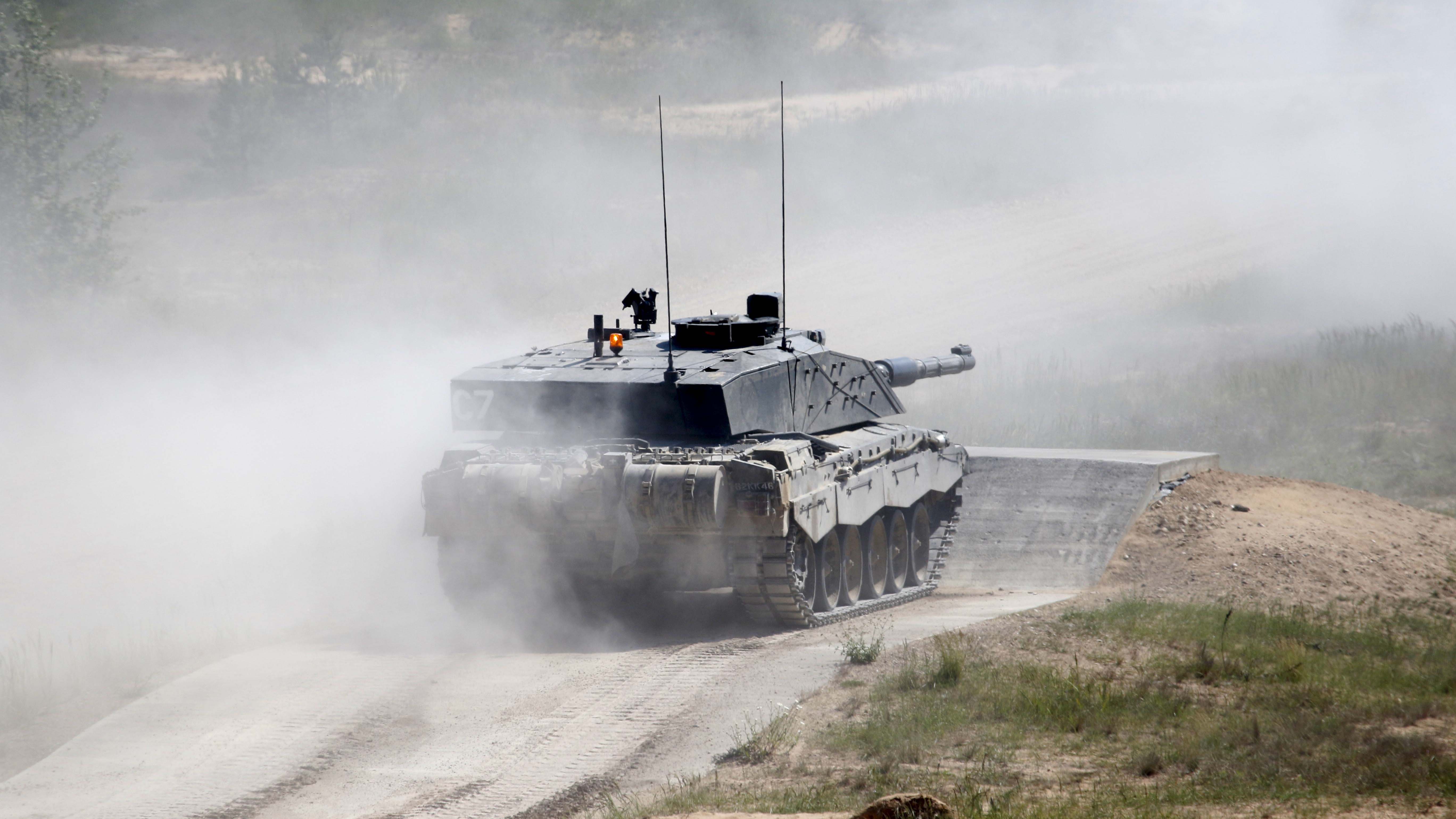 Что умеют Леопарды и Челленджеры. Характеристики танков, которые дают Польша и Британия - Фото