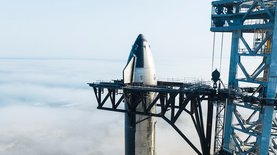 SpaceX показала мощный корабль Starship на стартовой площадке – фото