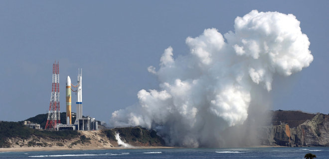 Запуск японской ракеты закончился неудачей – фото - Фото