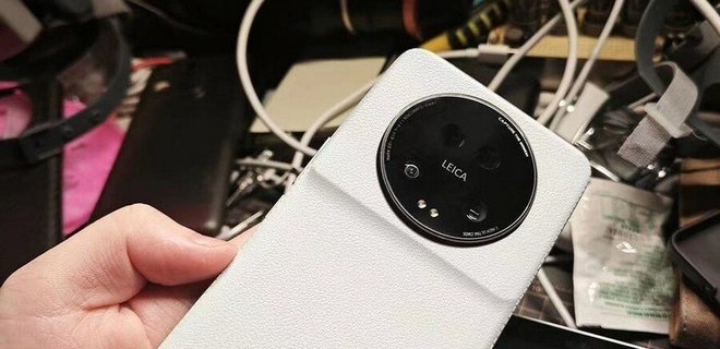 В китайской соцсети показали дизайн Xiaomi 13 Ultra с большой камерой - Фото