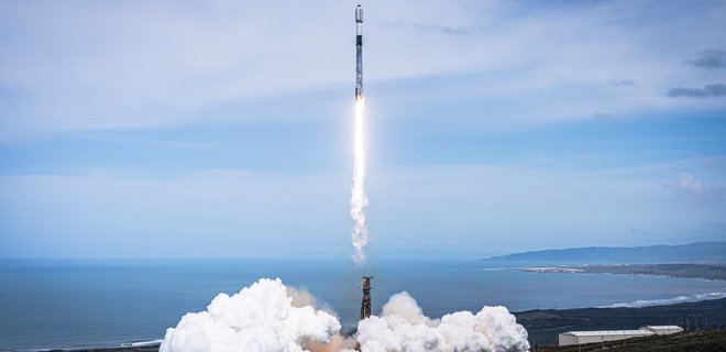 SpaceX запустила дві ракети з інтервалом менш ніж п'ять годин - фото, відео - Фото