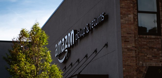 Amazon уволит еще 9000 сотрудников - Фото