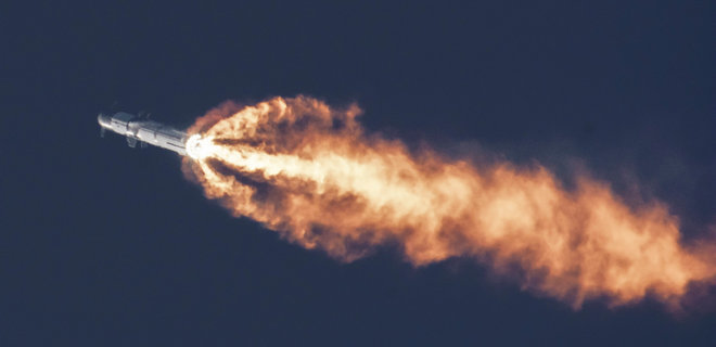SpaceX показала Starship во время полета и взрыва – фото - Фото