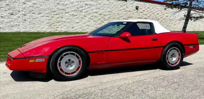 Уникальный электрический Corvette 1987 года выставили на продажу. Его сделала Motorola - Фото