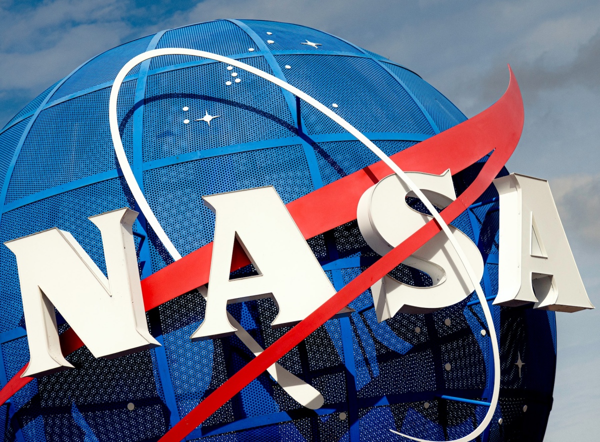 Были ли люди на Луне. 10 фактов о NASA - Фото