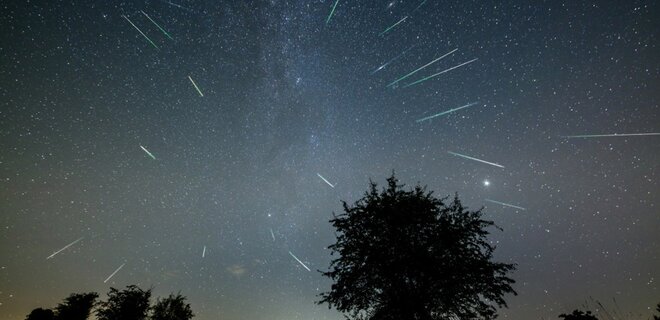 Метеорный поток Персеиды устроил шоу в небе. Как это выглядит – фото - Фото