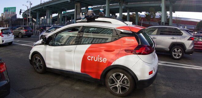 В Сан-Франциско безпілотні таксі Cruise заважали швидкій допомозі. Пацієнт помер - Фото