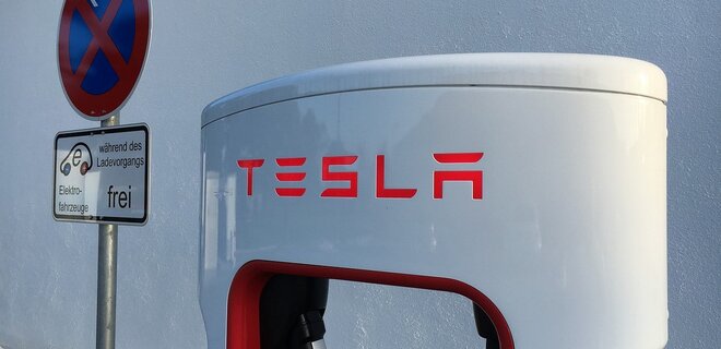 Суперкомп'ютер Tesla спровокував зростання акцій компанії - Фото